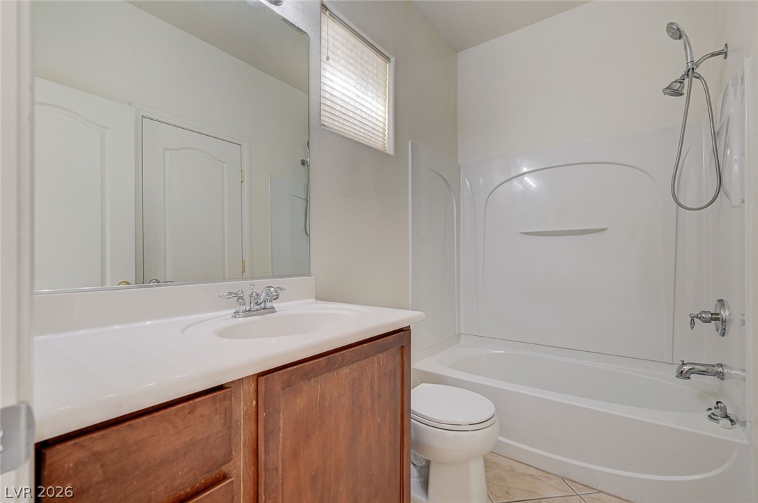 8112 Chestnut Hollow Avenue Las Vegas NV 89131