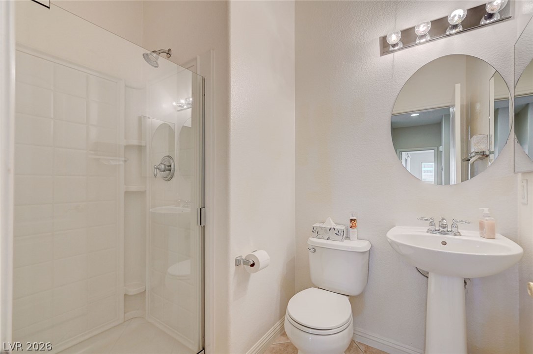 8112 Chestnut Hollow Avenue Las Vegas NV 89131