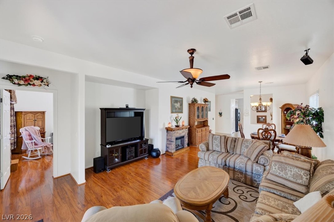 6044 Tokara Avenue Las Vegas NV 89122