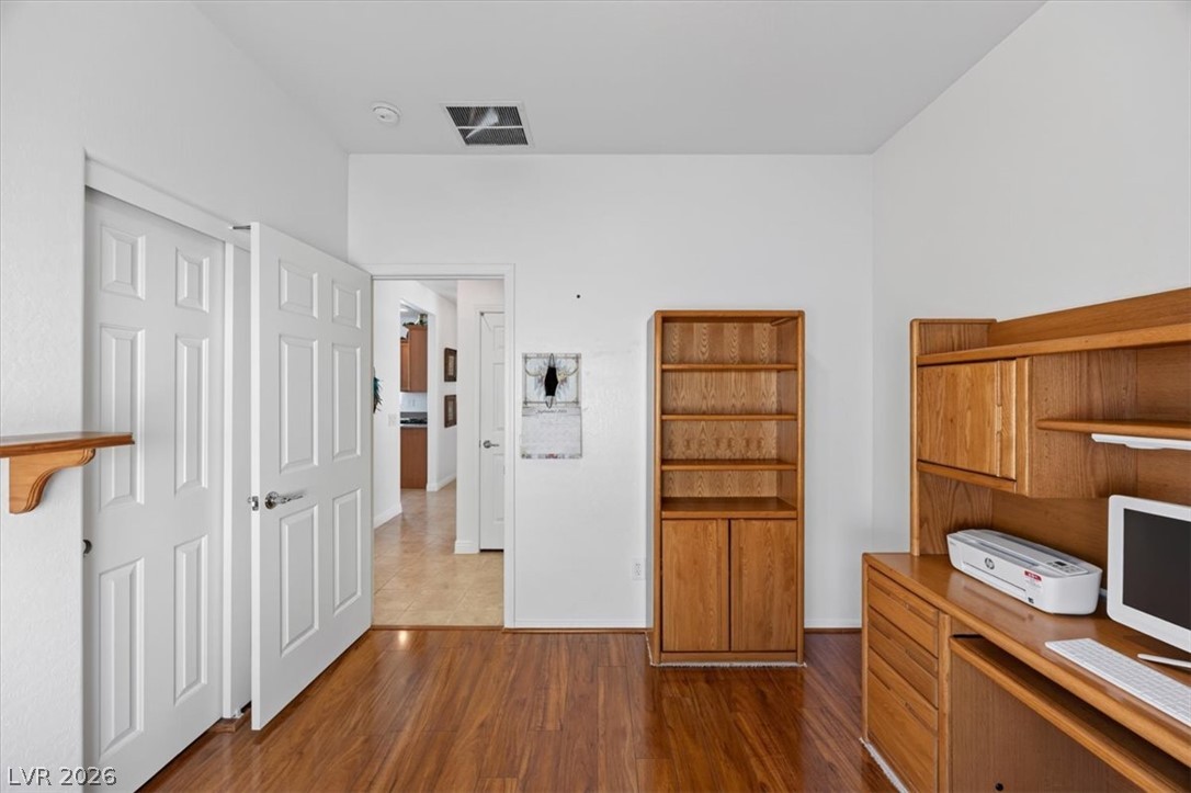 6044 Tokara Avenue Las Vegas NV 89122