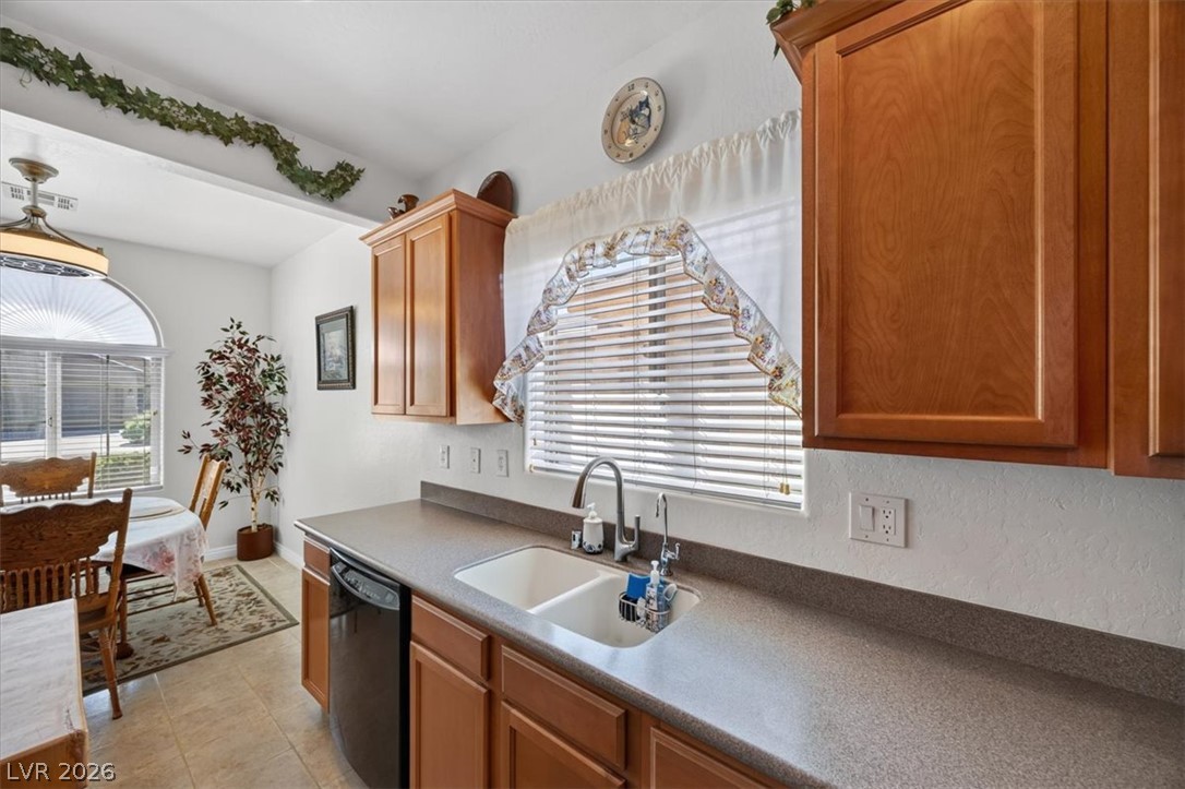 6044 Tokara Avenue Las Vegas NV 89122