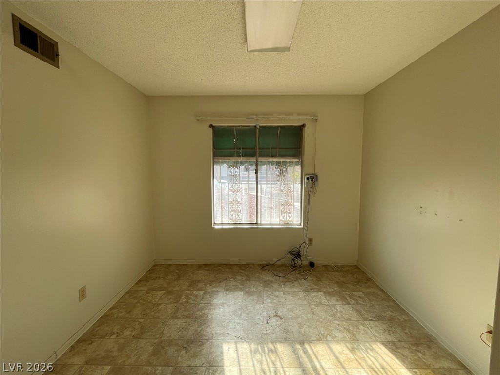 5632 Latigo Street Las Vegas NV 89119