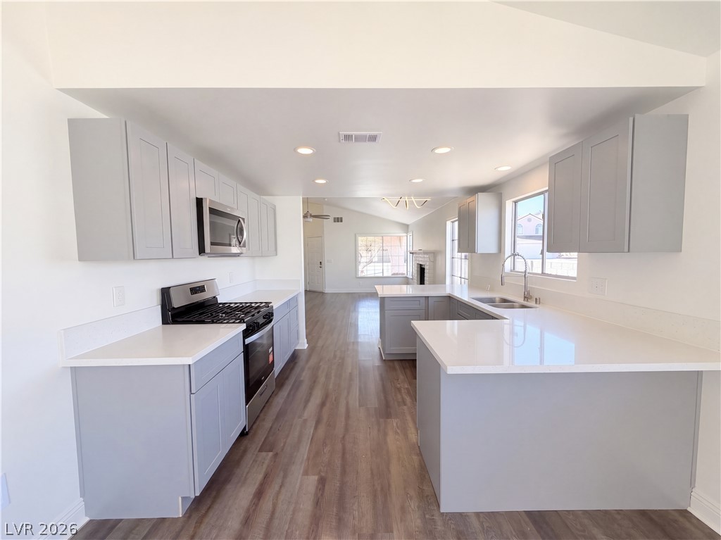 6212 Warm River Road Las Vegas NV 89108