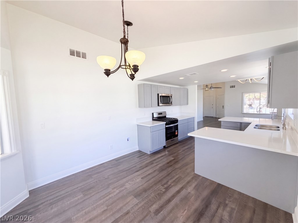 6212 Warm River Road Las Vegas NV 89108