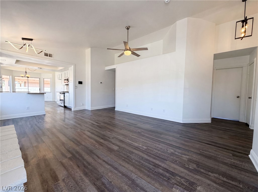 6212 Warm River Road Las Vegas NV 89108