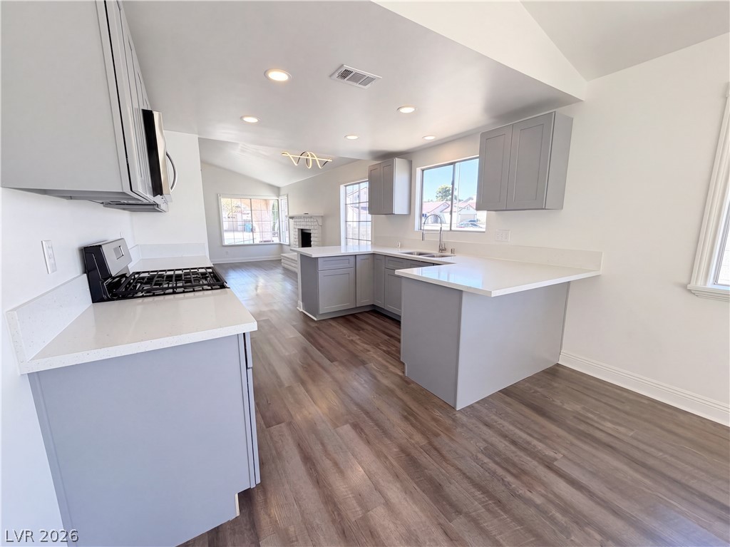 6212 Warm River Road Las Vegas NV 89108