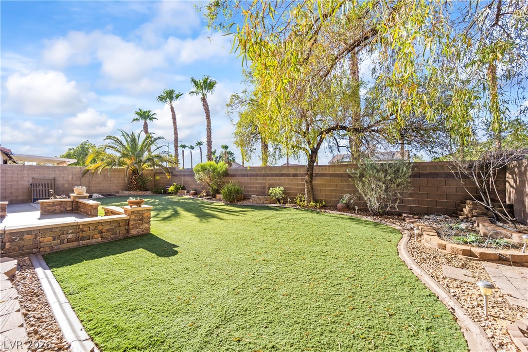 7364 South Brushwood Peak Avenue Las Vegas NV 89113