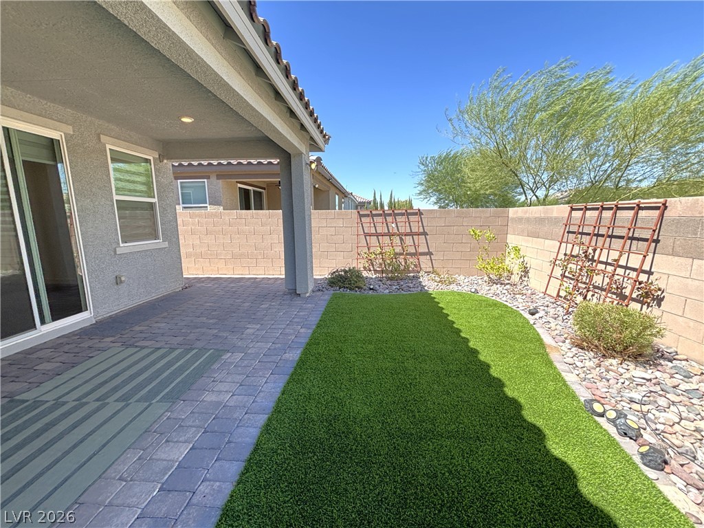 8948 Marigold Creek Street Las Vegas NV 89113