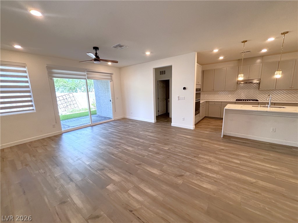 8948 Marigold Creek Street Las Vegas NV 89113