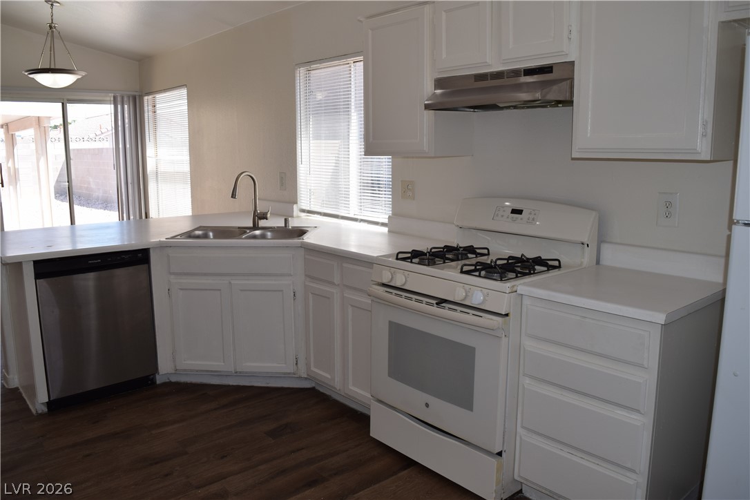 6660 Lost Dutchman Drive Las Vegas NV 89108