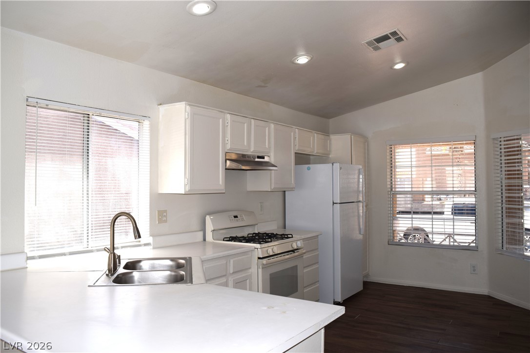 6660 Lost Dutchman Drive Las Vegas NV 89108