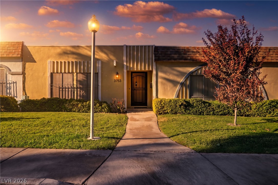 3753 Fairlawn Avenue Las Vegas NV 89121