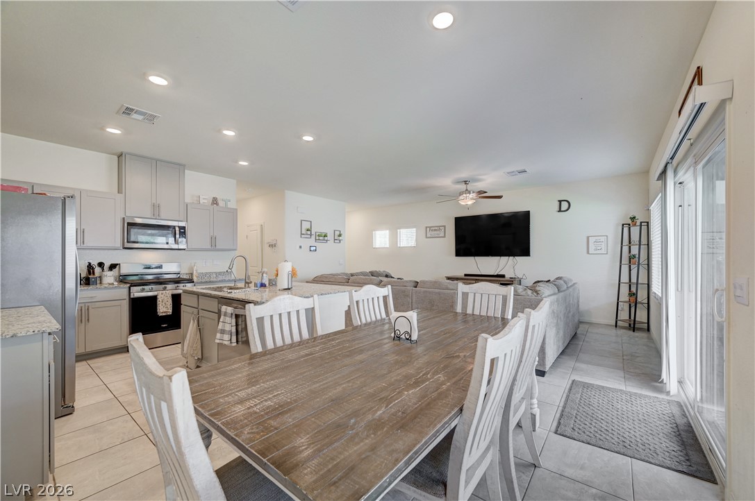 7617 Moore Creek Lane North Las Vegas NV 89084