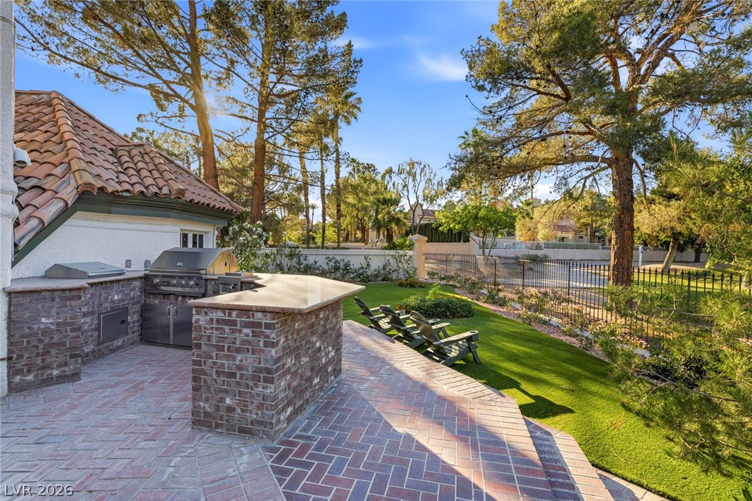 14 Innisbrook Avenue Las Vegas NV 89113