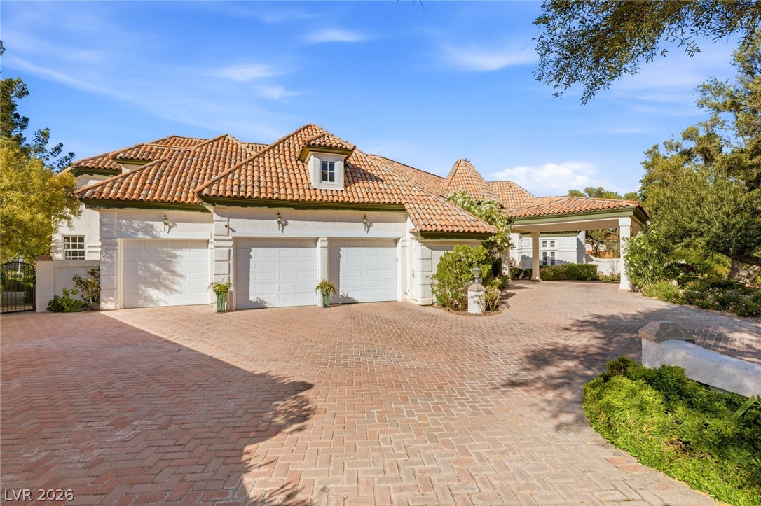 14 Innisbrook Avenue Las Vegas NV 89113