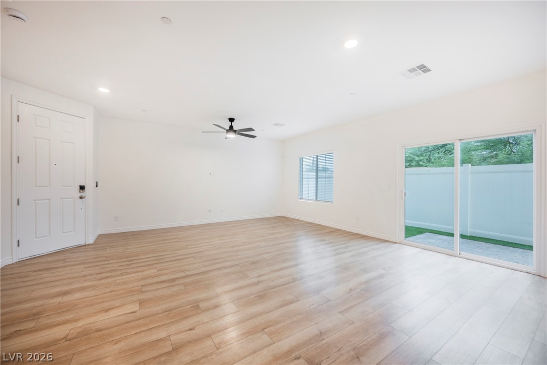 275 Callen Falls Avenue 2113 Henderson NV 89011