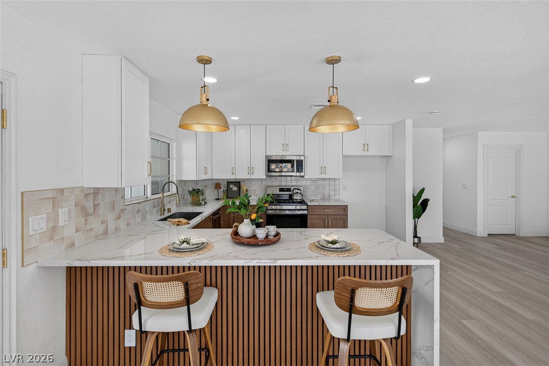 3939 Meadowglen Drive Las Vegas NV 89121