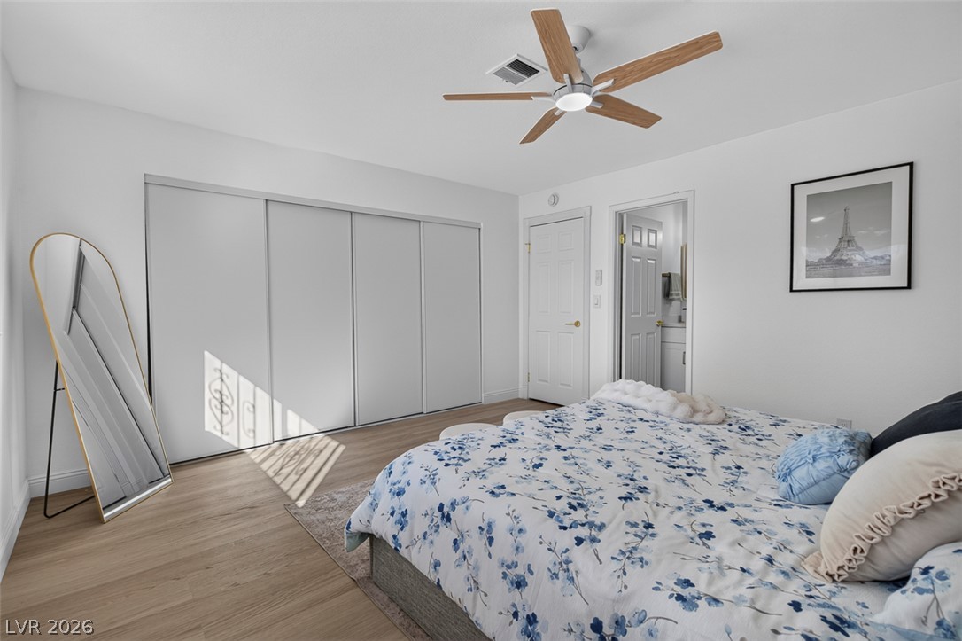 3939 Meadowglen Drive Las Vegas NV 89121