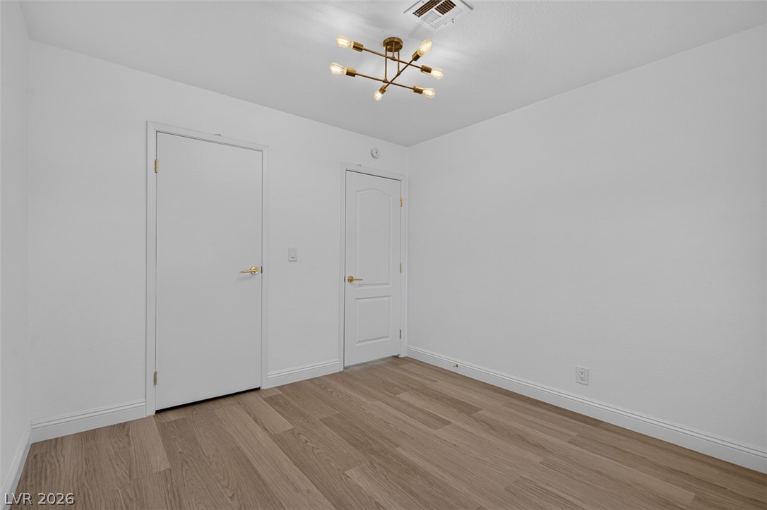 3939 Meadowglen Drive Las Vegas NV 89121