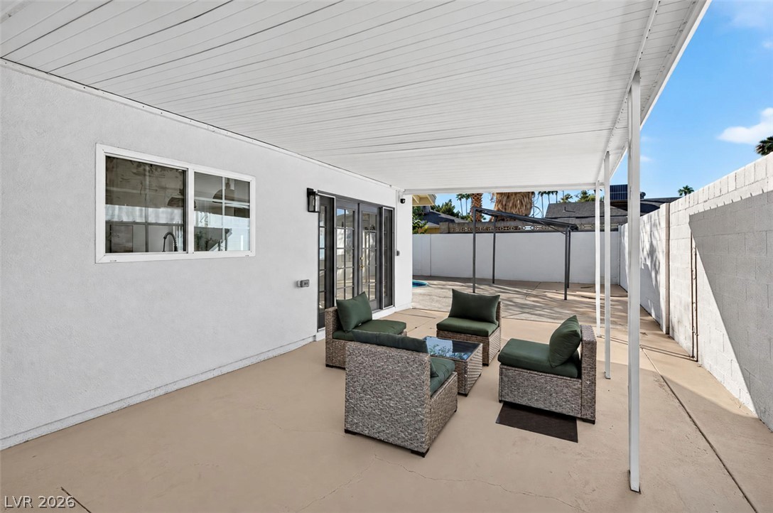 3939 Meadowglen Drive Las Vegas NV 89121