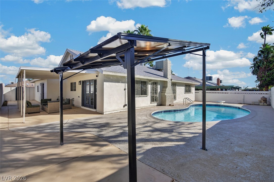 3939 Meadowglen Drive Las Vegas NV 89121