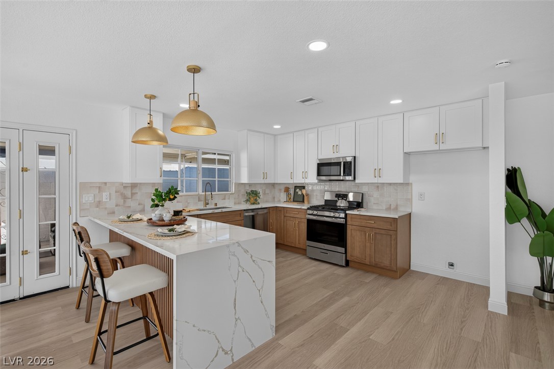 3939 Meadowglen Drive Las Vegas NV 89121