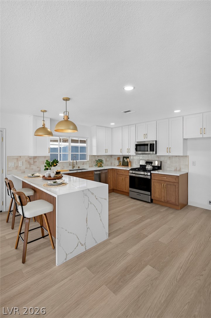 3939 Meadowglen Drive Las Vegas NV 89121