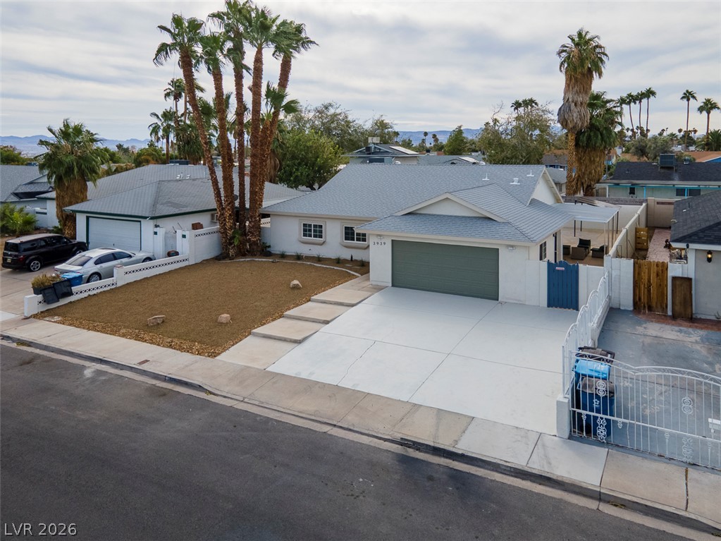 3939 Meadowglen Drive Las Vegas NV 89121