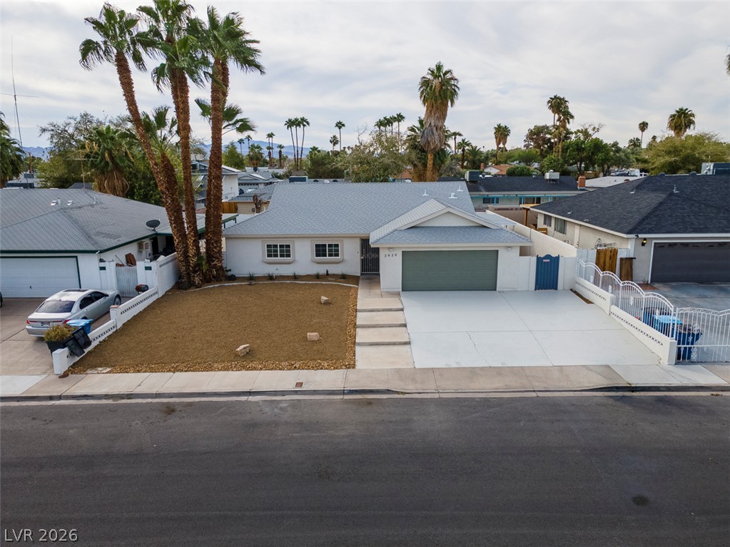 3939 Meadowglen Drive Las Vegas NV 89121