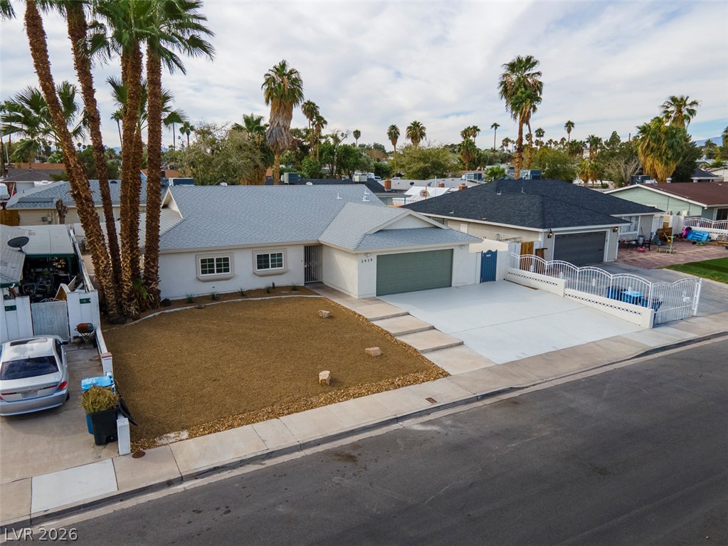 3939 Meadowglen Drive Las Vegas NV 89121