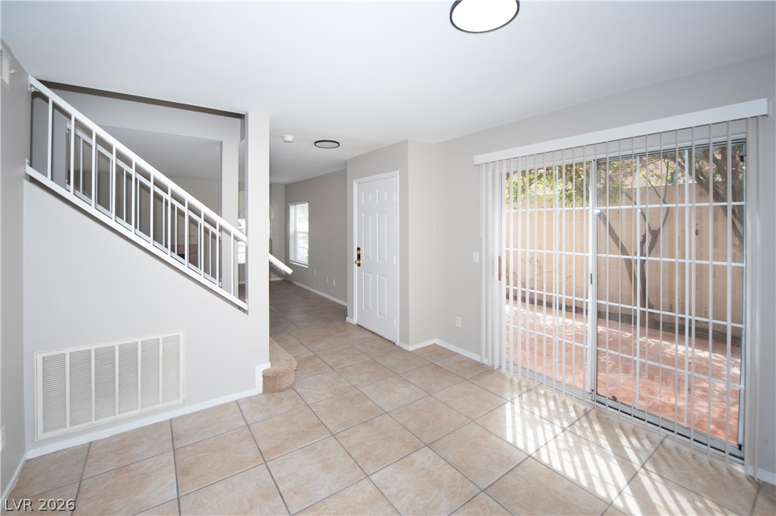 8444 Stoney Bluff Avenue Las Vegas NV 89129