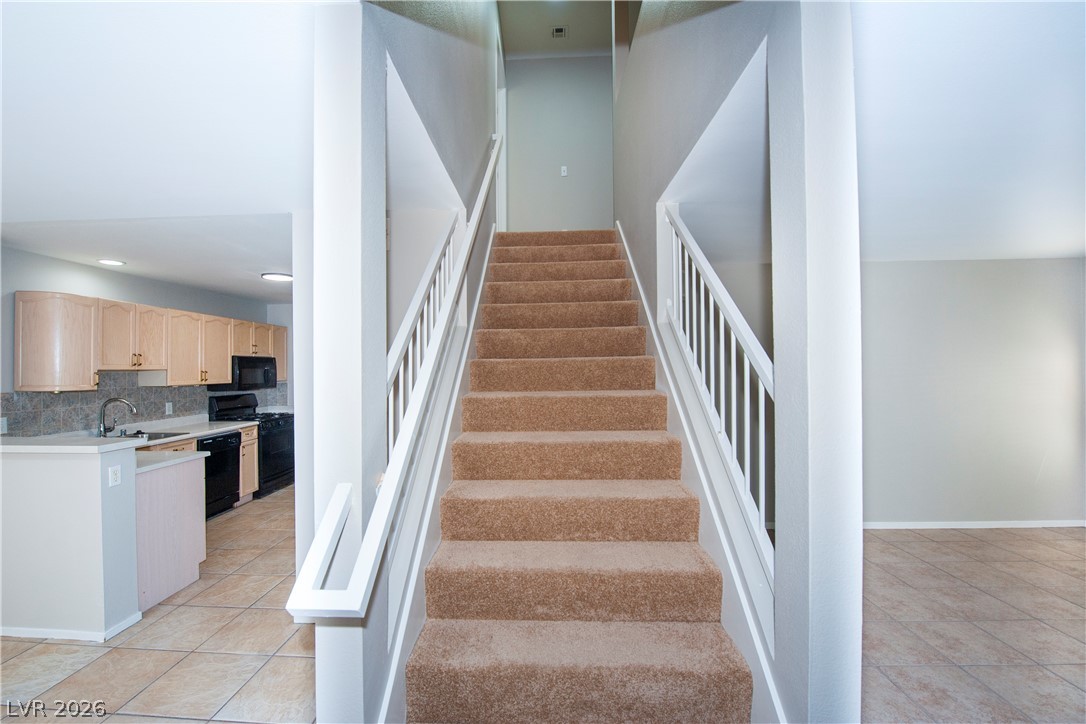 8444 Stoney Bluff Avenue Las Vegas NV 89129