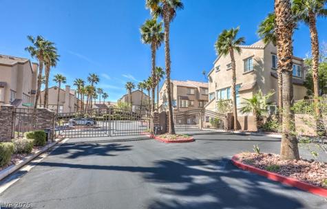 1513 Couples Street Las Vegas NV 89128