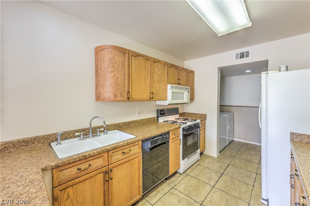8433 Wandering Sun Avenue Las Vegas NV 89129