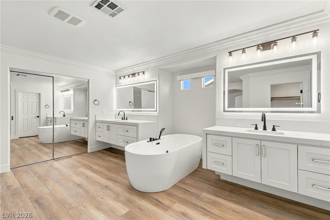 9009 Barium Rock Avenue Las Vegas NV 89143