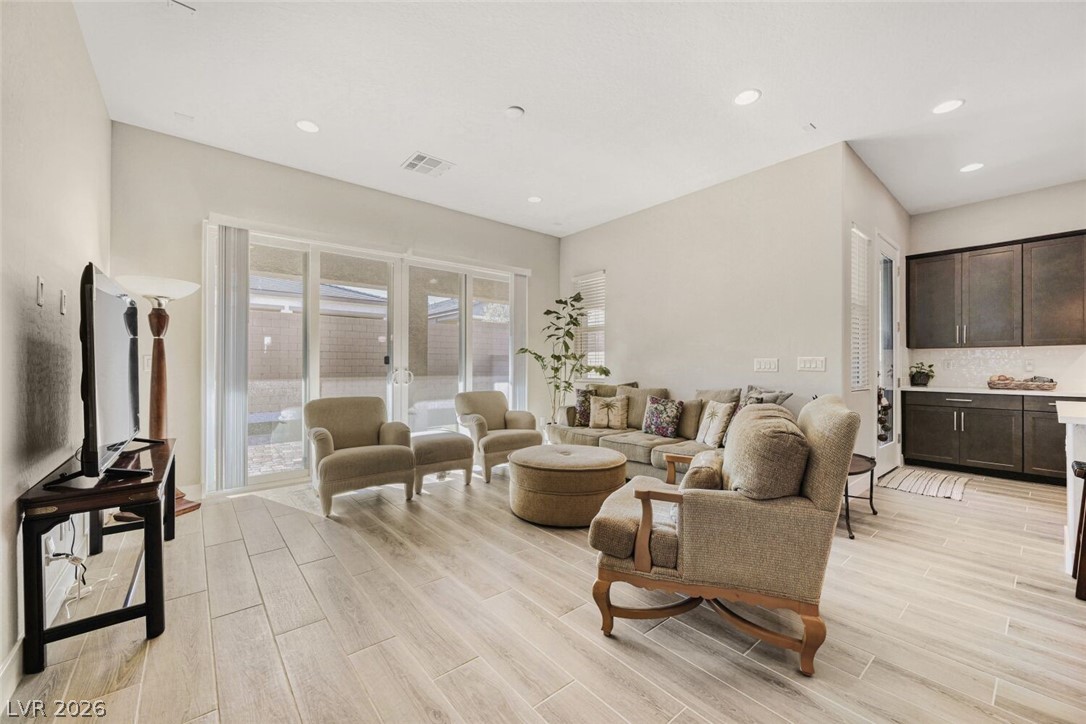3877 West Haleh Avenue Las Vegas NV 89141