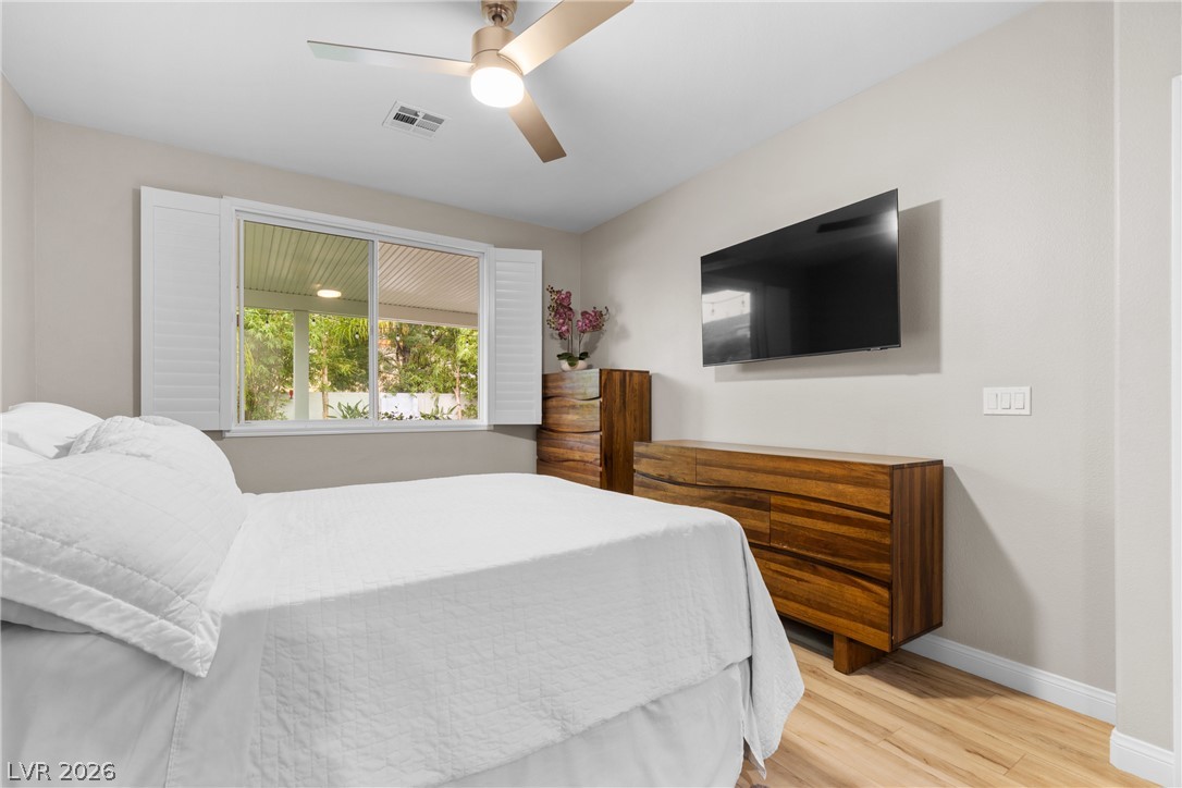 10341 Bentley Oaks Avenue Las Vegas NV 89135
