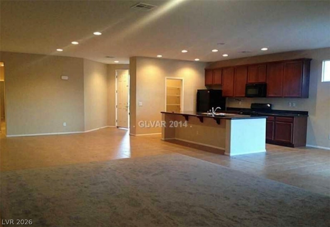 7112 Whitford Street Las Vegas NV 89166