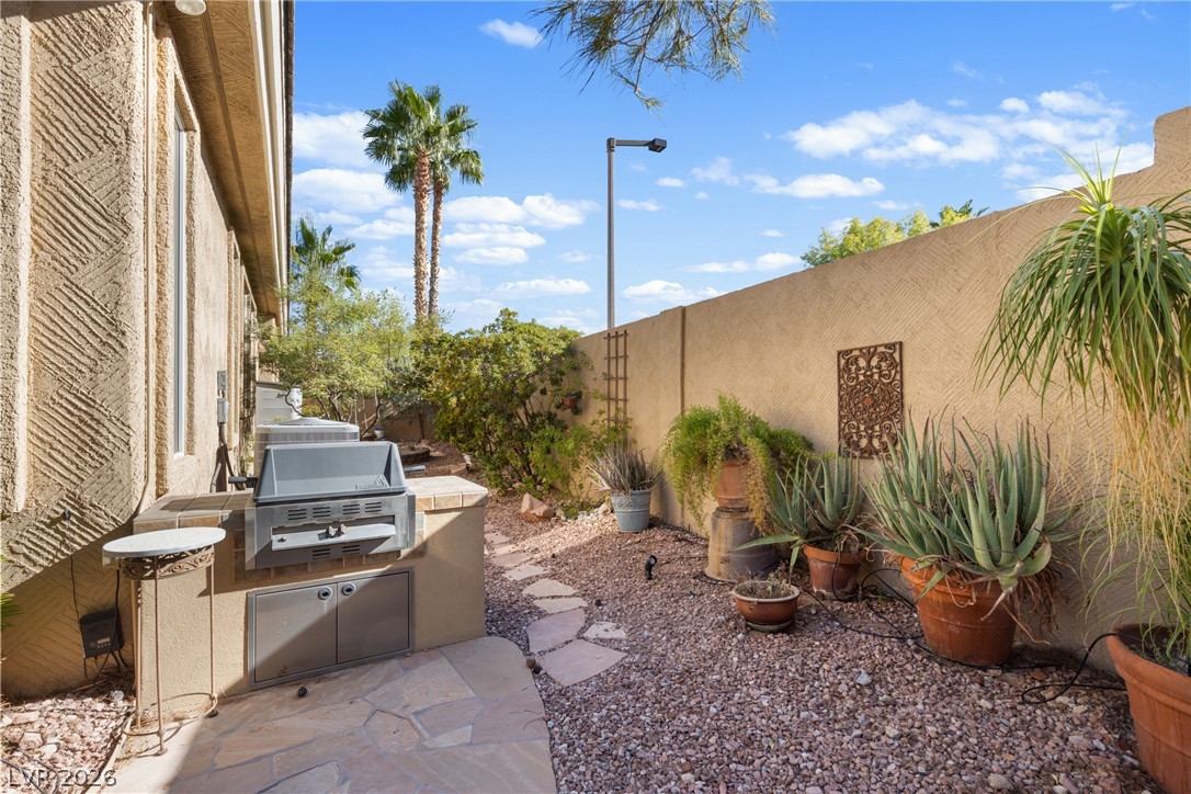 9716 Cameo Rose Lane Las Vegas NV 89134