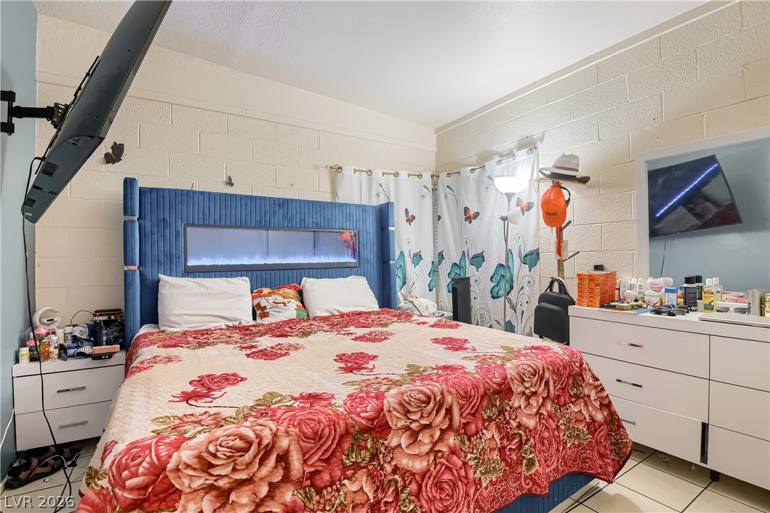 2409 Maroney Avenue Las Vegas NV 89104