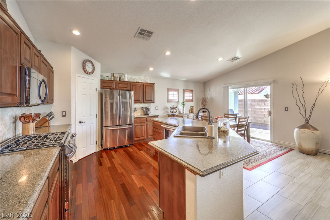 2131 Mountain Glow Avenue North Las Vegas NV 89031