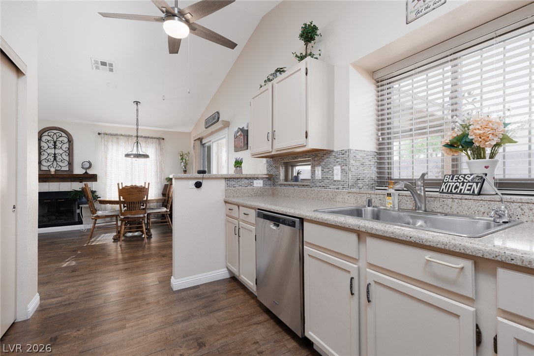 8301 Hydra Lane Las Vegas NV 89128