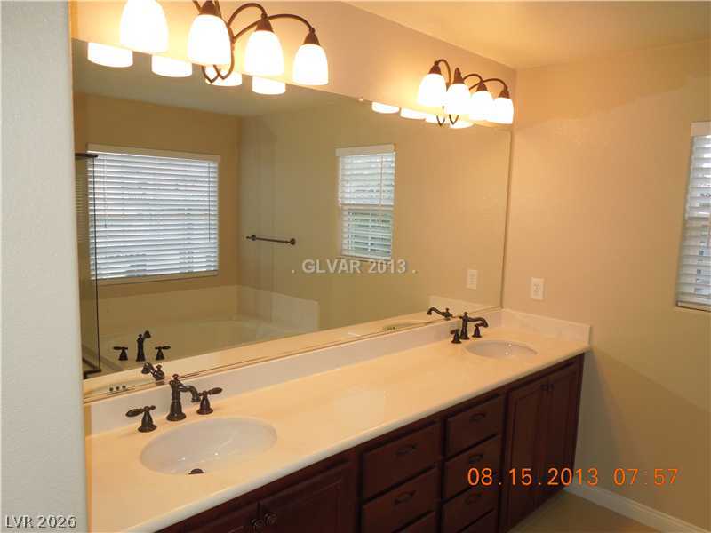 5749 Blackbirch Street Las Vegas NV 89148