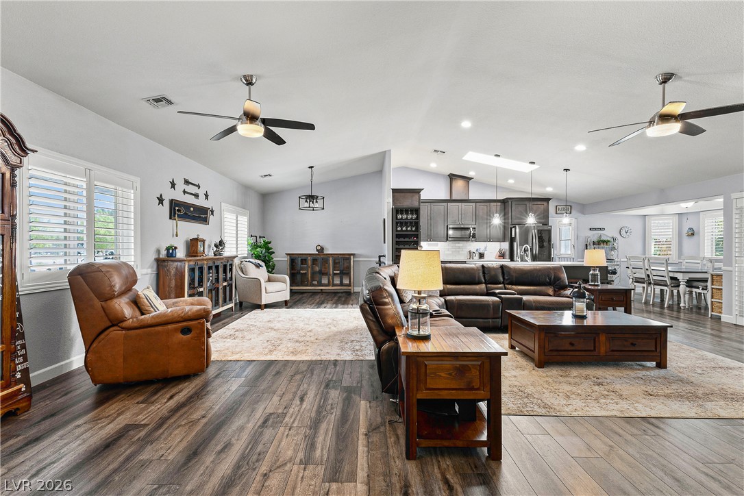 641 West Amarillo Avenue Pahrump NV 89048