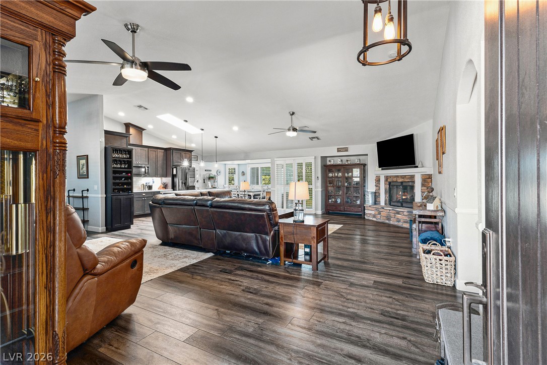 641 West Amarillo Avenue Pahrump NV 89048