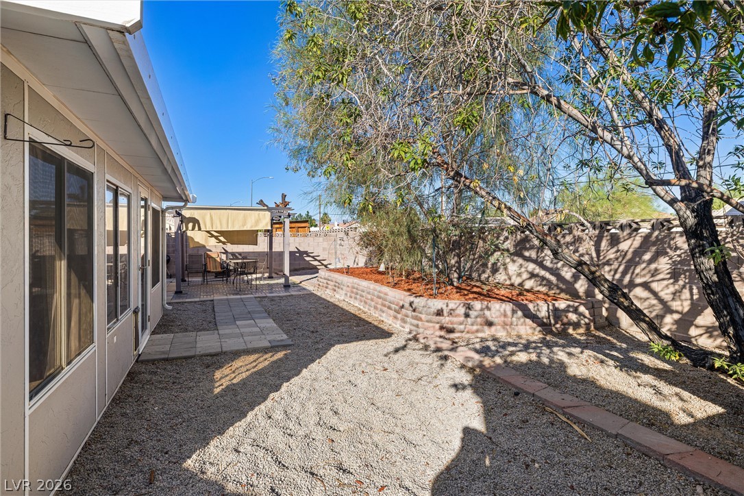 2116 Twisted Oak Avenue North Las Vegas NV 89032