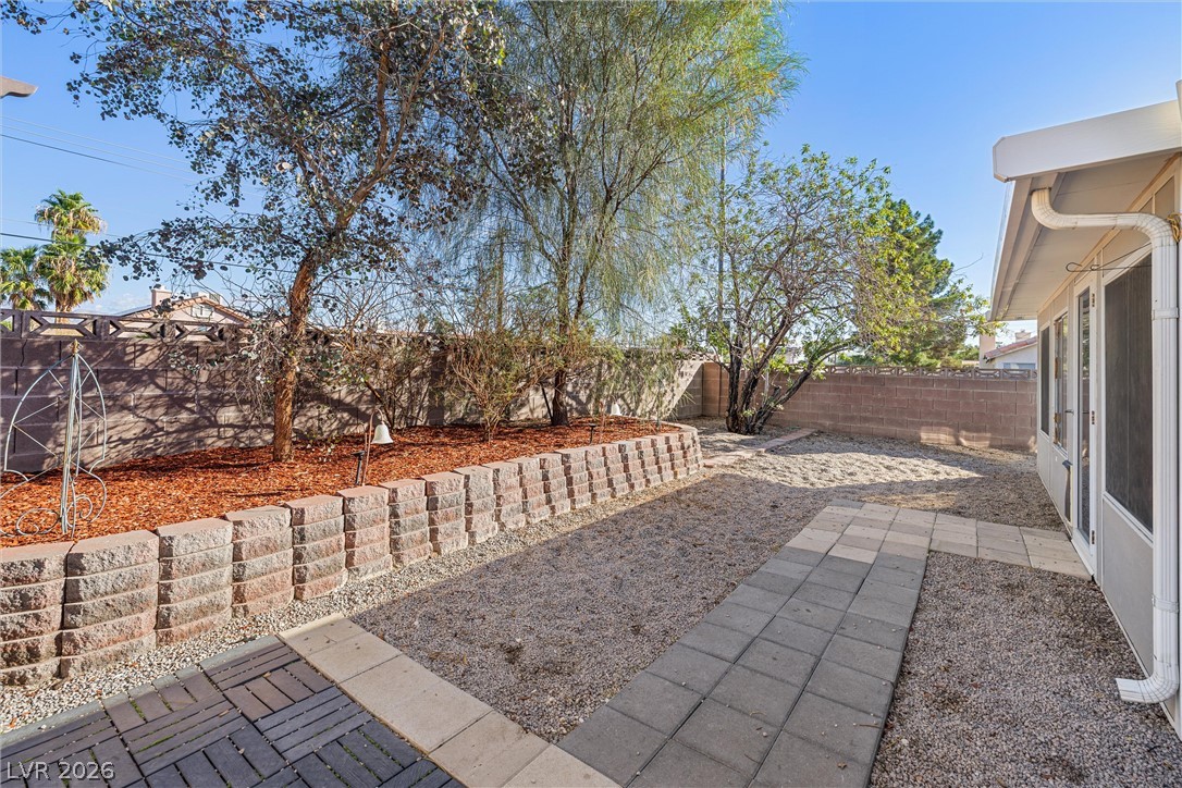 2116 Twisted Oak Avenue North Las Vegas NV 89032