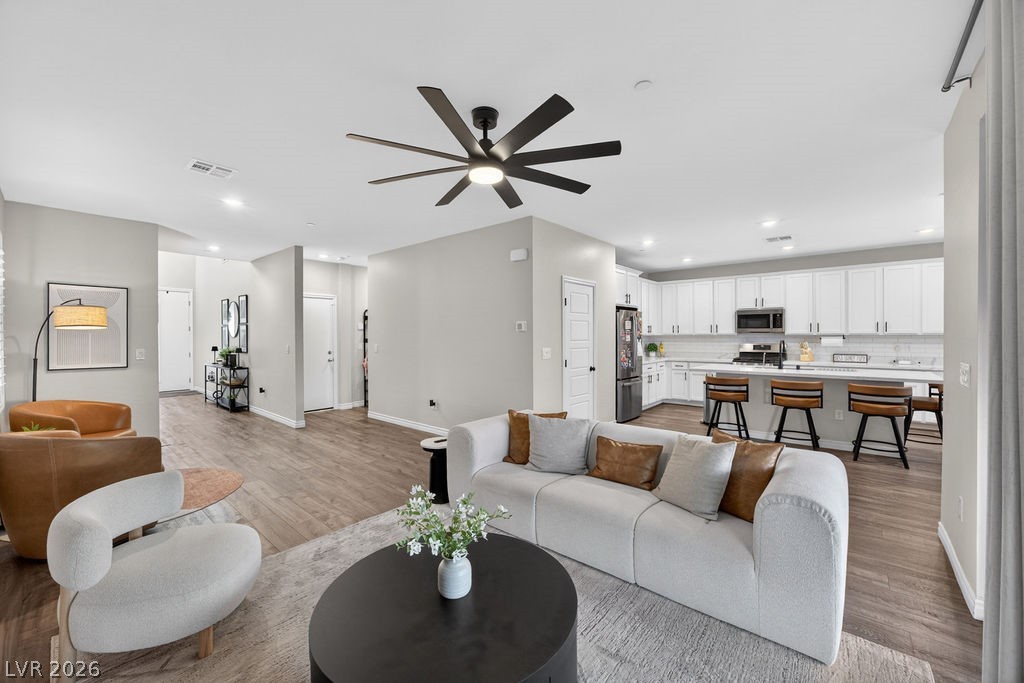 8854 Mountain Lion Avenue Las Vegas NV 89166