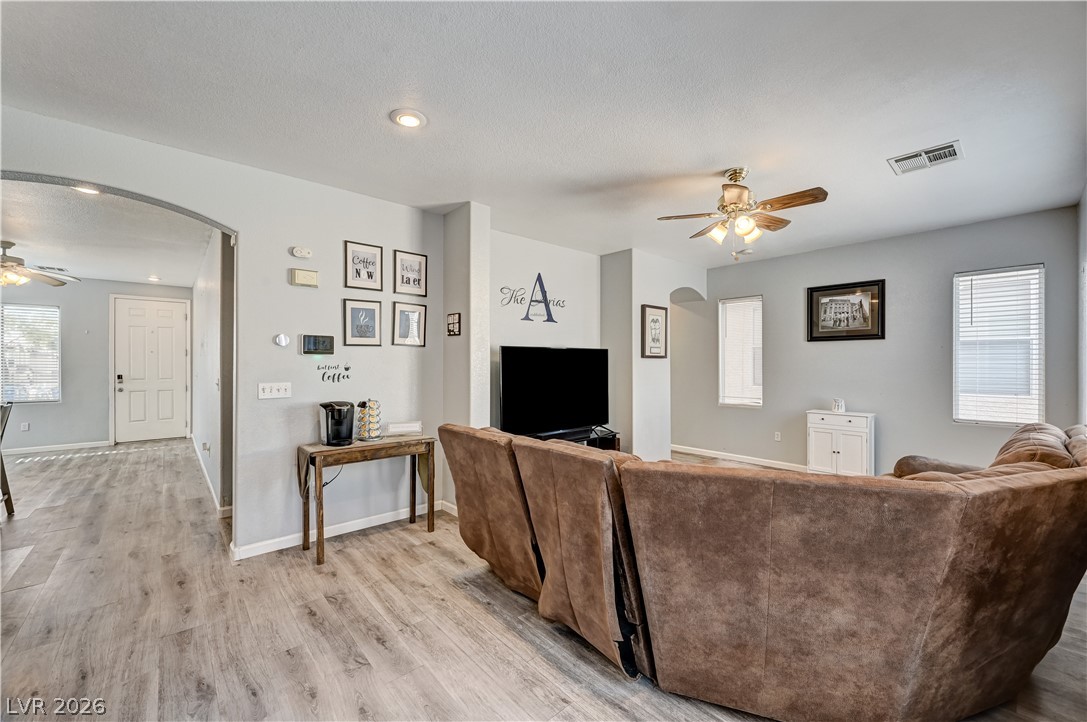 2538 Olay Street Las Vegas NV 89142