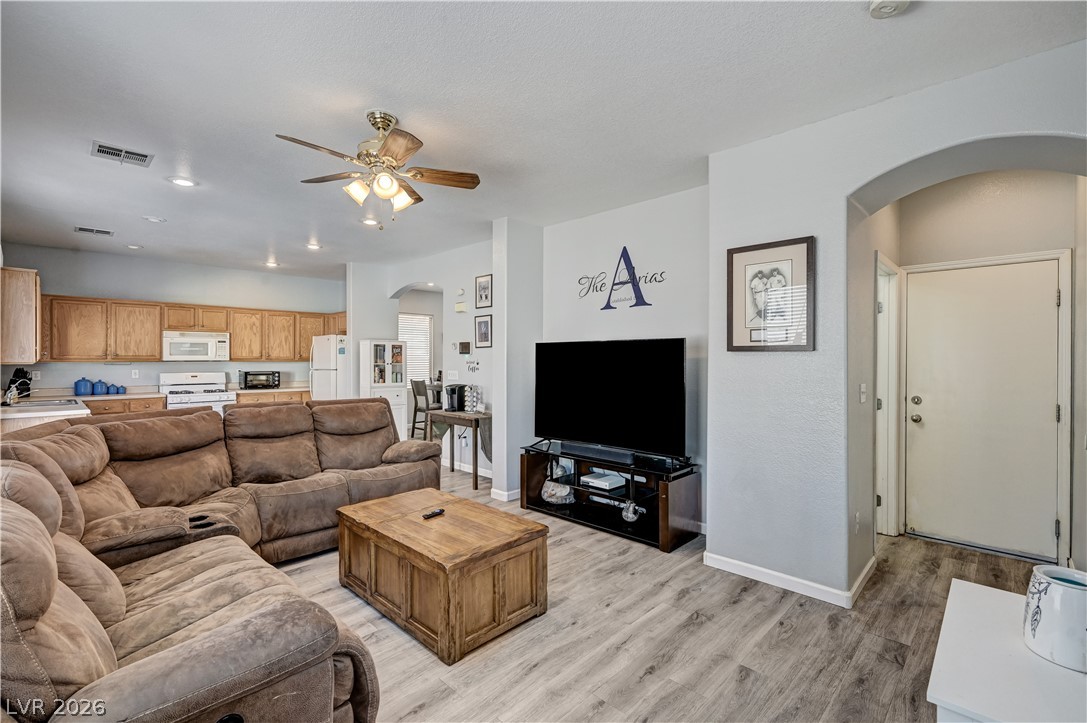 2538 Olay Street Las Vegas NV 89142